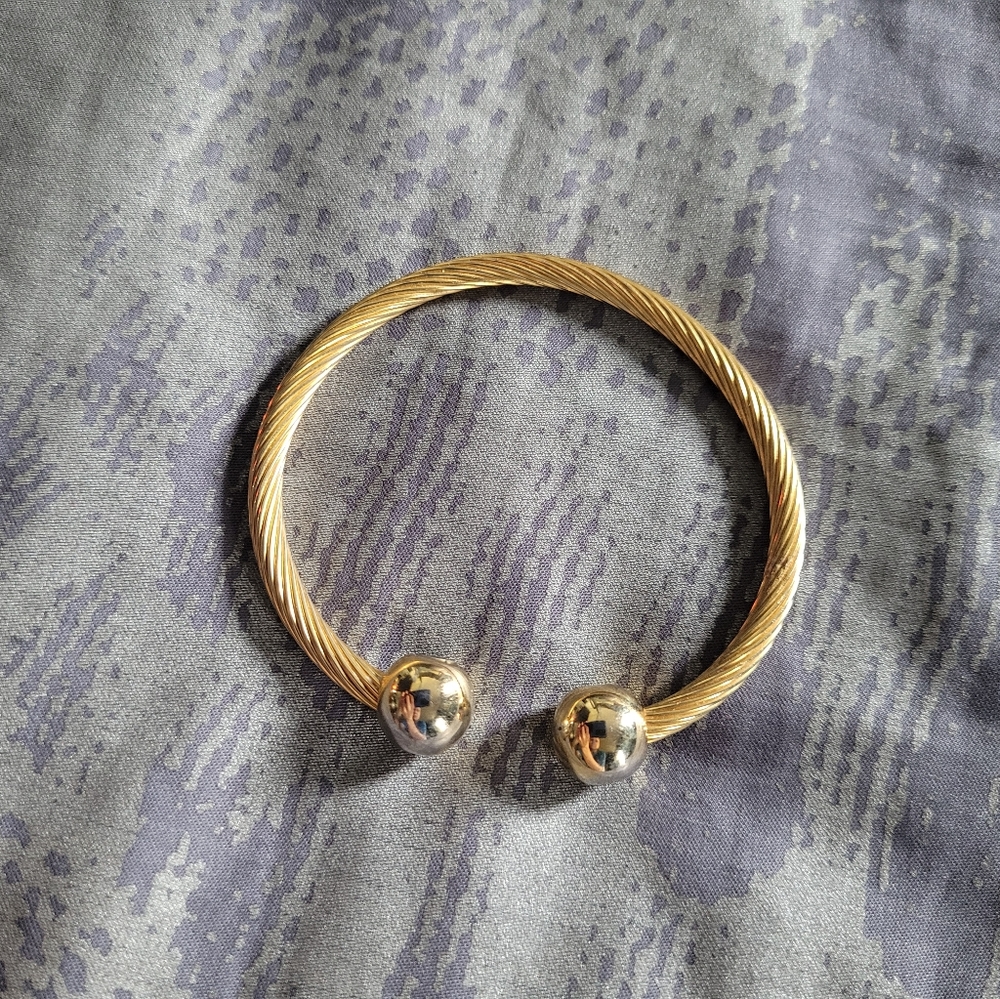 ⭐️Magnetic Bracelet⭐️